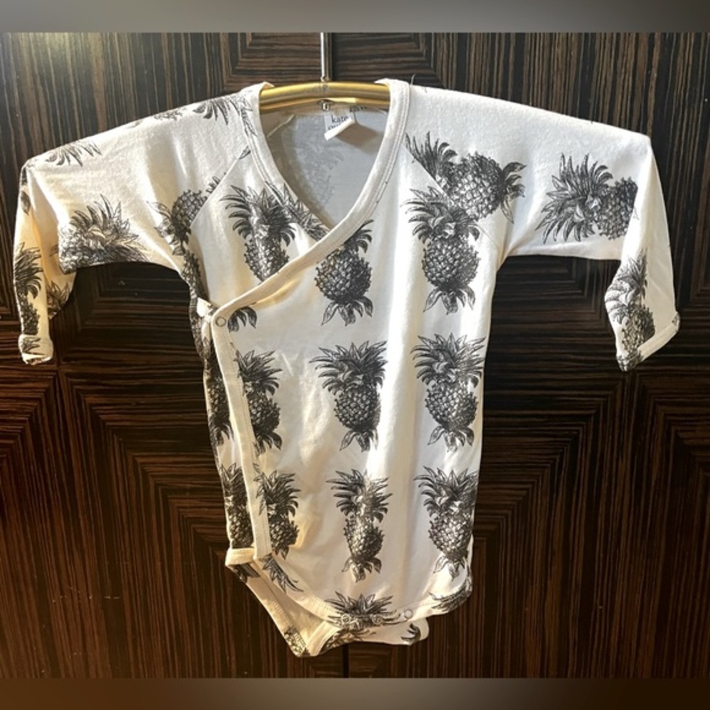 Kate Quinn | Pineapple Long Sleeve Bodysuit 🌵 12-18 months